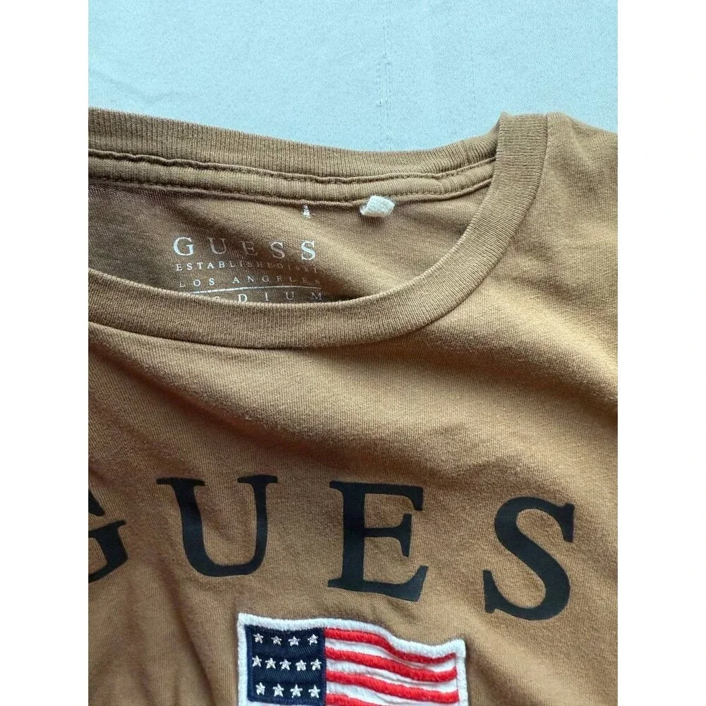 GUESS Embroidered Tee T-Shirt Mens Medium‎ Brown USA Flag Patriotic Short Sleeve - Picture 9 of 9
